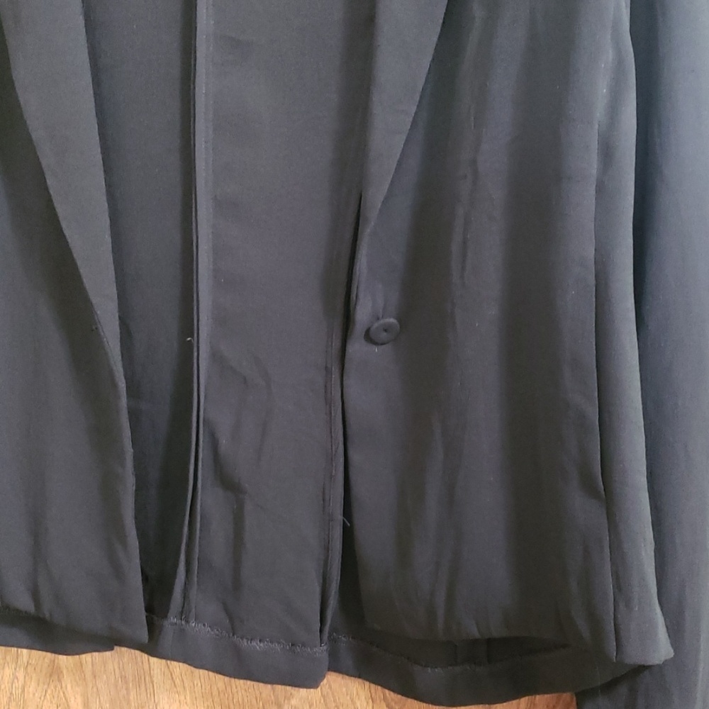 Eileen Fisher Long Sleeved 1 Button Silk Blazer - Picture 3 of 8